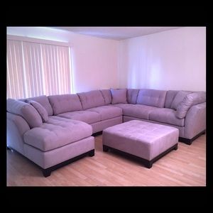 Brand new sofa 5 pieces set in color platinum gray